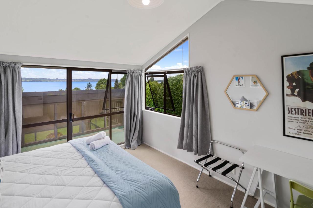 The Bird House - Kawaha Point, Rotorua. Stylish Six Bedroom Home With Space, Views And Relaxed Atmosphere Екстер'єр фото